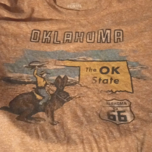 🐼🐼🐼Fossil Brand Oklahoma T-shirt Medium Heather Orange - Picture 1 of 5